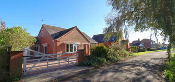 4 bedroom detached bungalow for sale