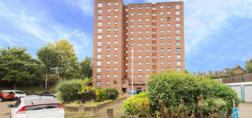 Flat for sale in Chiltern View Road, Cowley, Uxbridge UB8