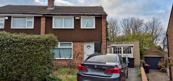 3 bedroom semi-detached house for sale