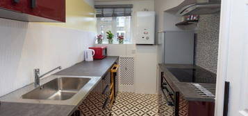 2 bed flat to rent