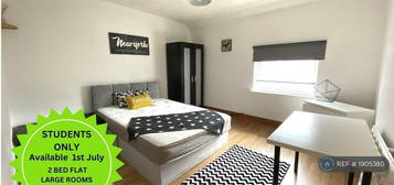 2 bedroom flat