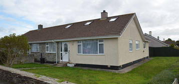 3 bedroom semi-detached bungalow to rent