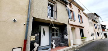 MAISON MEUBLEE AVEC GARAGE ET TERRASSE A VILLALBE-CARCASSONNE