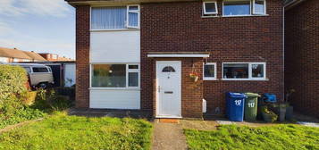 2 bed maisonette for sale