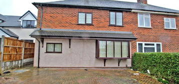 3 bedroom semi-detached house to rent