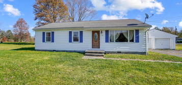 3185 S Wapak Rd, Lima, OH 45806