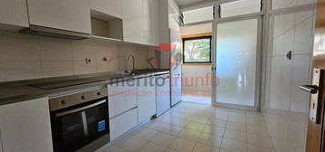 Apartamento T2 - Arrendamento - Trofa