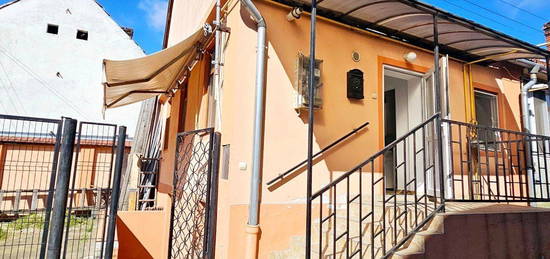 Apartament la casă, ultracentral, situat aproape de Piata Unirii