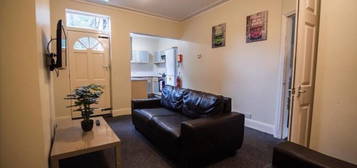 5 bed shared accommodation to rent