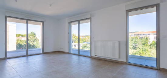 Location appartement 3 pièces 61 m²