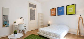 Appartement meublé  à louer, 3 pièces, 3 chambres, 17 m²