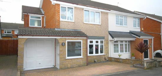 3 bedroom semi-detached house for sale