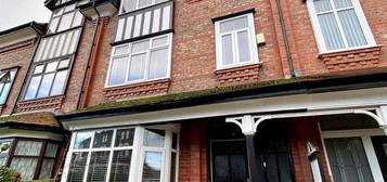 4 bedroom terraced house to rent