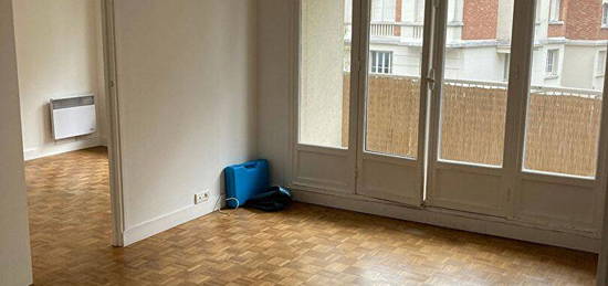 PARIS 14e - Appartement 3 pièces avec balcon + cave - 58,60 m2