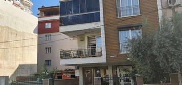 GAZEMLAK,TAN ADNANMENDERES MAH  ASANSRL DOALGAZLI  FUL EYAALI 3+1 130M2 DARE KRALIKTIR