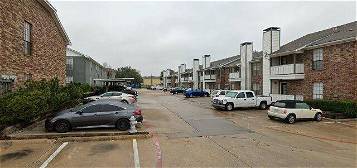 Crossings at Irving Apartments, Irving, TX 75061