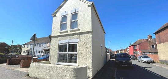 3 bedroom end of terrace house