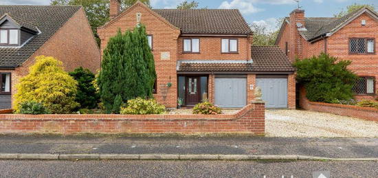 4 bedroom detached house for sale