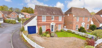 3 bed detached house for sale