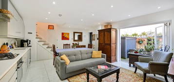 Flat for sale in Osborne Road, Kingston, Kingston Upon Thames KT2