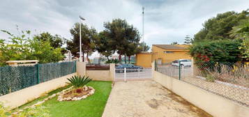 Casa adosada en venta en Calle Calle del Monte de Santa Pola, Monte Faro - Altomar II