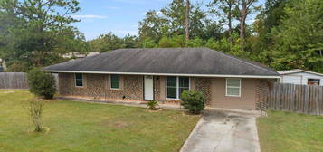 100 Grand Teton Ave, Ocean Springs, MS 39564