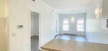 316 Ross Ave #1A, Winnipeg, MB R3A 0H5