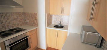 Flat to rent in Fore Street, Exeter EX4