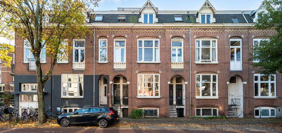 Adelaarstraat 41