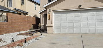 1340 Ojo Sarco St SW, Albuquerque, NM 87121