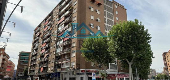 Piso en venta en calle Banderas de Castilla