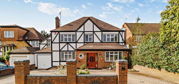 5 bed detached house for sale