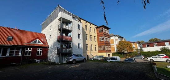 Große 2 Raumwohnung mit Balkon in Bahnhofsnähe zu vermieten!