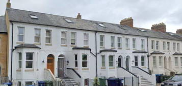 4 bedroom terraced house