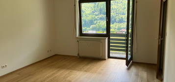 Leistbares Wohnen in sonniger Lage mit Balkon und Garagenplatz