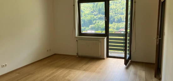 Leistbares Wohnen in sonniger Lage mit Balkon und Garagenplatz