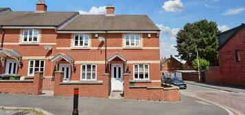 2 bedroom semi-detached house for sale