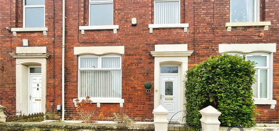 Terraced house to rent in Penzance Street, Blackburn, Lancashire BB2