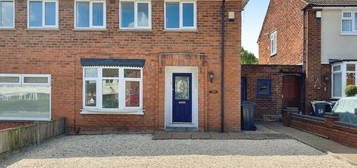 3 bedroom semi-detached house for sale