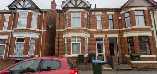 5 bedroom terraced house