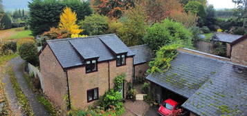 2 bed detached house for sale