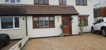 4 bed semi-detached house to rent