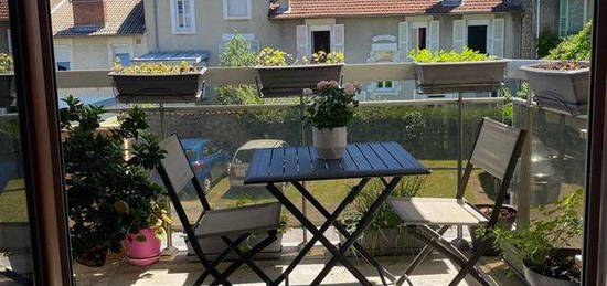 Appartement 3 pièces 78 m2 proche Saint Surin, Ruchoux et Montjovis