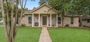 27233 Lana Ln, Conroe, TX 77385