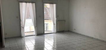 APPARTEMENT 3 PIECES IDEALEMENT SITUE DANS LANNION