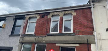 Flat to rent in Bridgend Road, Maesteg CF34