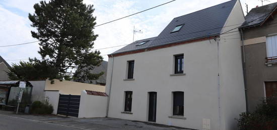 Maison Artenay 5 pièce(s) 132 m2