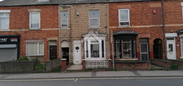 Room to rent in Newcastle Avenue, Worksop S80