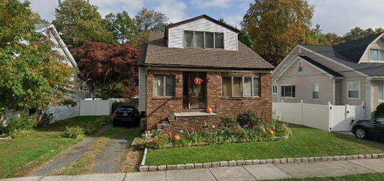 951 Grandview Ave, Union Twp, NJ 07083