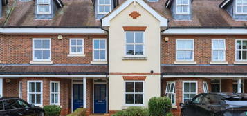 4 bedroom semi-detached house